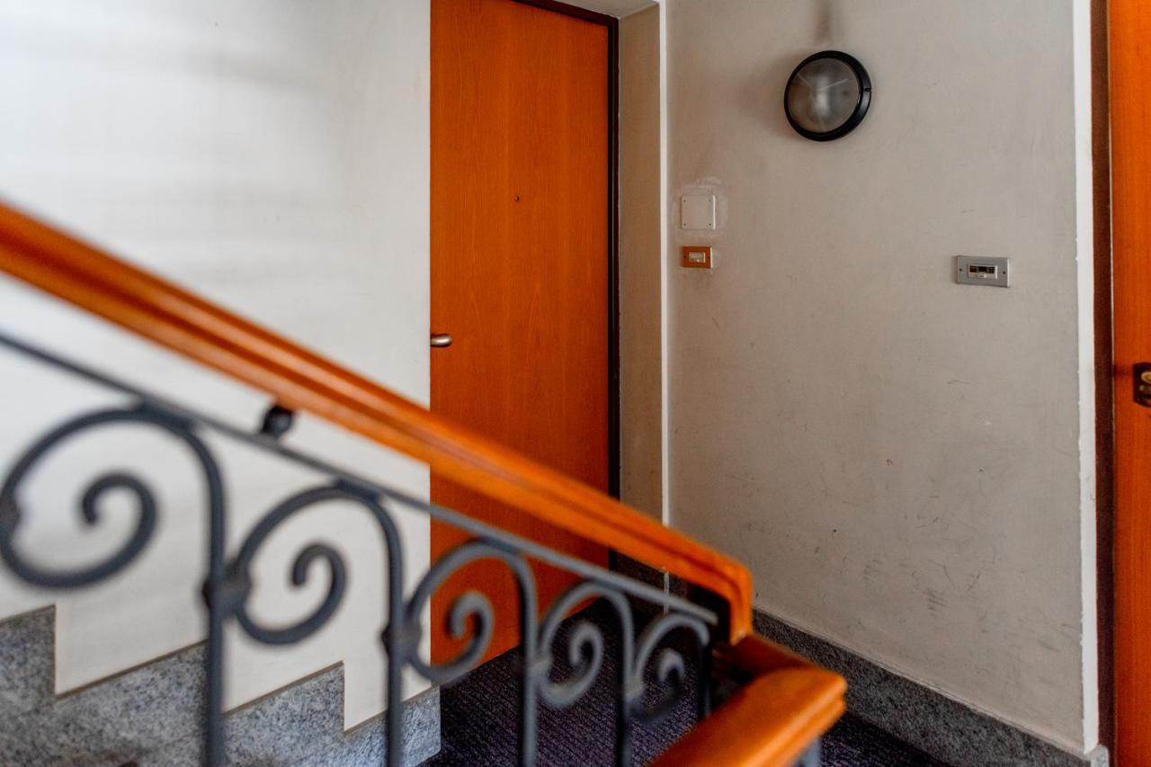 Le Due Tote Lägenhet Turin Exteriör bild